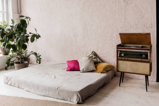 Mattress on the Floor: The Complete Guide  